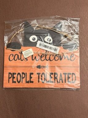 Cat Welcome Wooden Wall Sign - Black & Orange